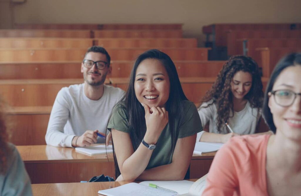 Academic support and learning resources in TNE: Delivering student success across borders - ICEF Monitor