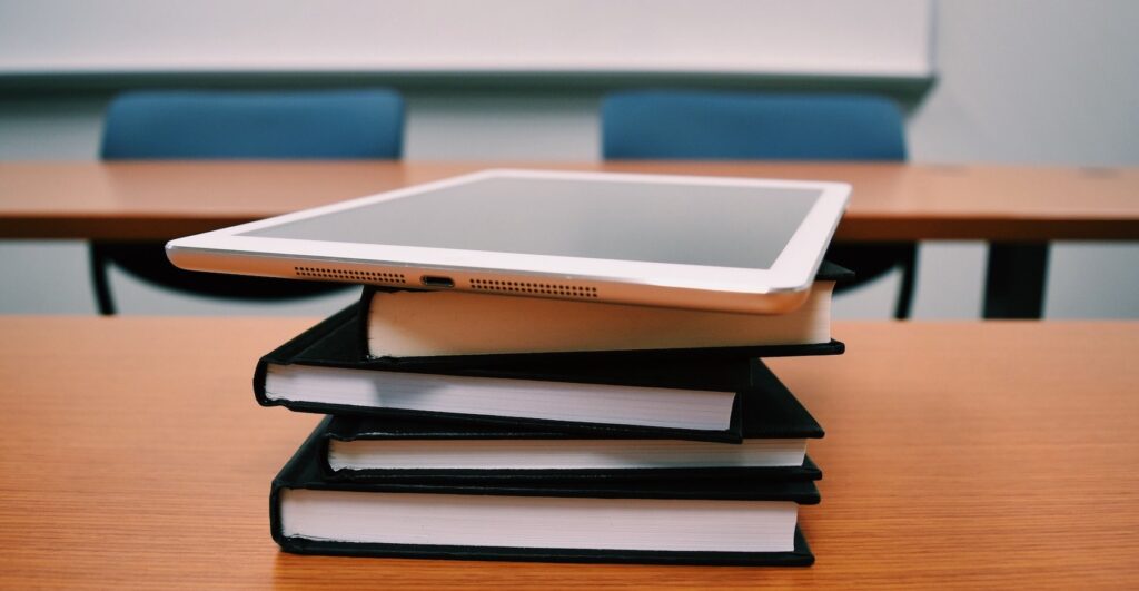How open educational resources can strengthen student success