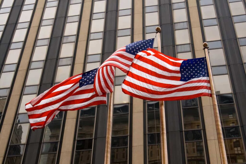 US leaders react to final D/S rule