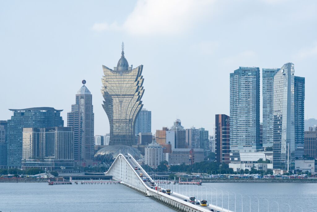 Why Macau is populaed by students from mainland China