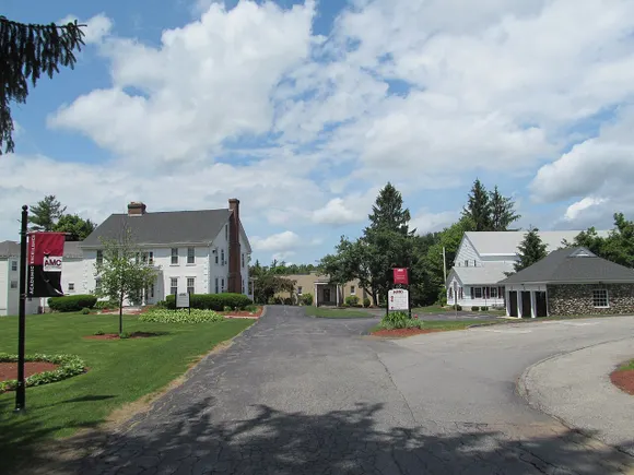 Bankrupt Anna Maria College to sell nursing program for $1.1M