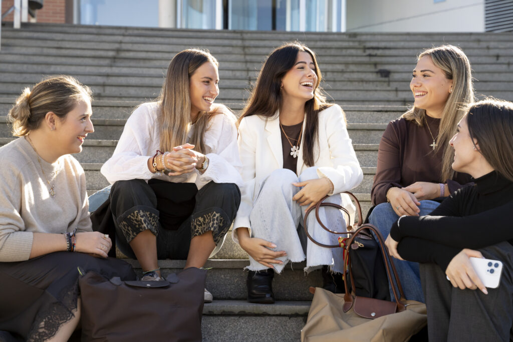 Earn a british degree in Spain in one year at CESINE